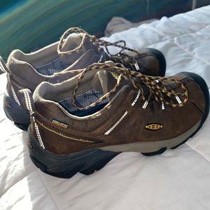 Men’s Keen Targhee 2 Waterproof Hiking Shoes